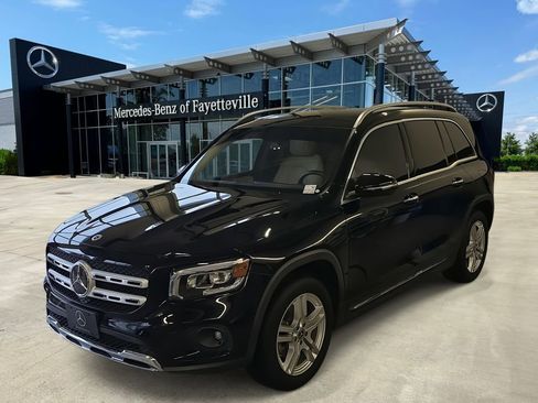 Certified 2022 Mercedes-Benz GLB 250 4MATIC w/ Premium Package Lite image 1