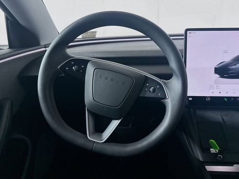 Used 2024 Tesla Model 3 Standard Range RWD image 17