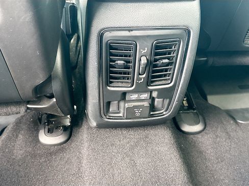 Used 2020 Jeep Grand Cherokee Limited RWD image 20
