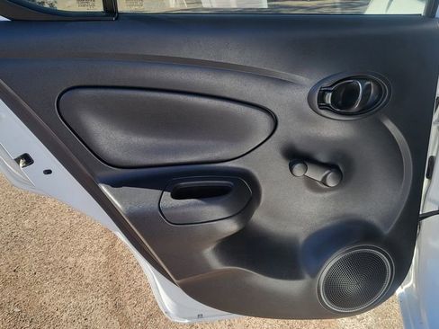 Used 2018 Nissan Versa S Plus image 21