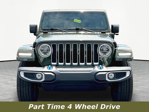 Used 2022 Jeep Wrangler Unlimited Sahara w/ Cold Weather Group AWD/4WD image 2