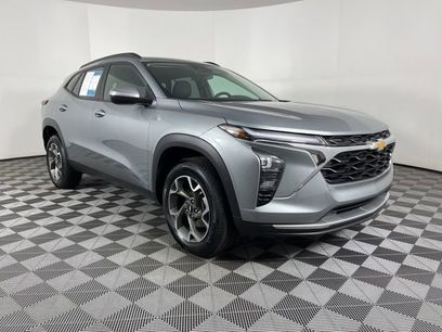 Used 2024 Chevrolet Trax LT