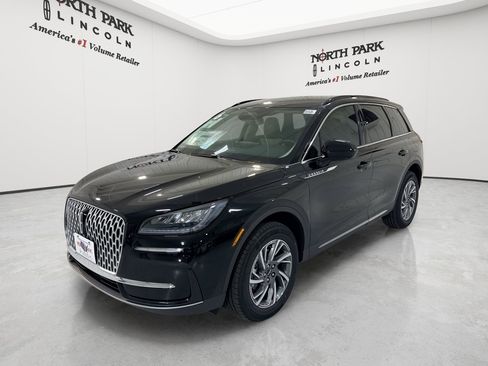 New 2026 Lincoln Corsair Premiere FWD image 1
