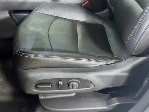 Used 2021 GMC Terrain SLT image 22