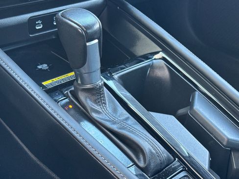 Used 2023 Honda Accord Touring image 17