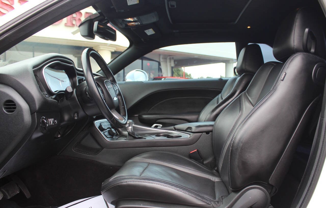 Used 2018 Dodge Challenger SXT Plus RWD image 14