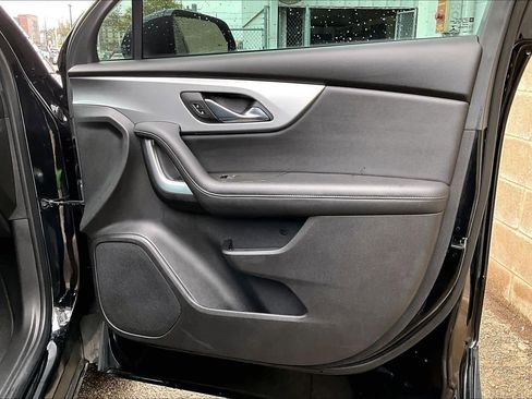 Used 2020 Chevrolet Blazer LT image 22