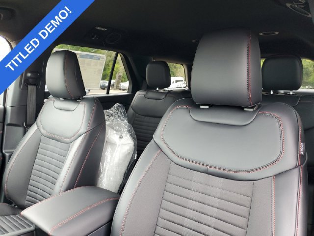 Used 2027 Ford Explorer ST-Line AWD/4WD image 13