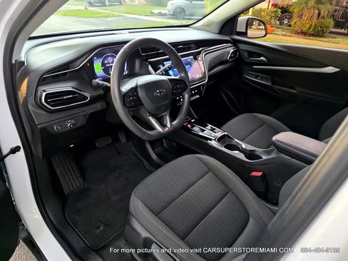 Used 2022 Chevrolet Bolt EUV LT w/ Driver Confidence Package image 3