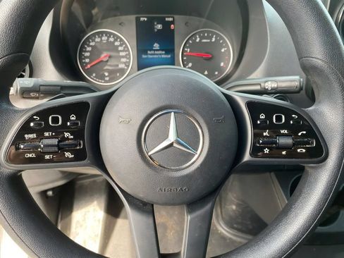Used 2024 Mercedes-Benz Sprinter 2500 image 16