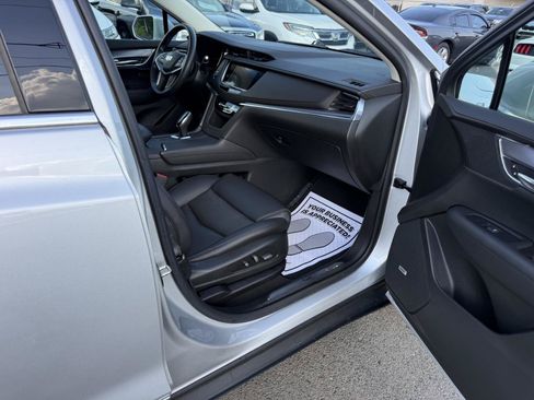 Used 2017 Cadillac XT5 Luxury FWD image 13