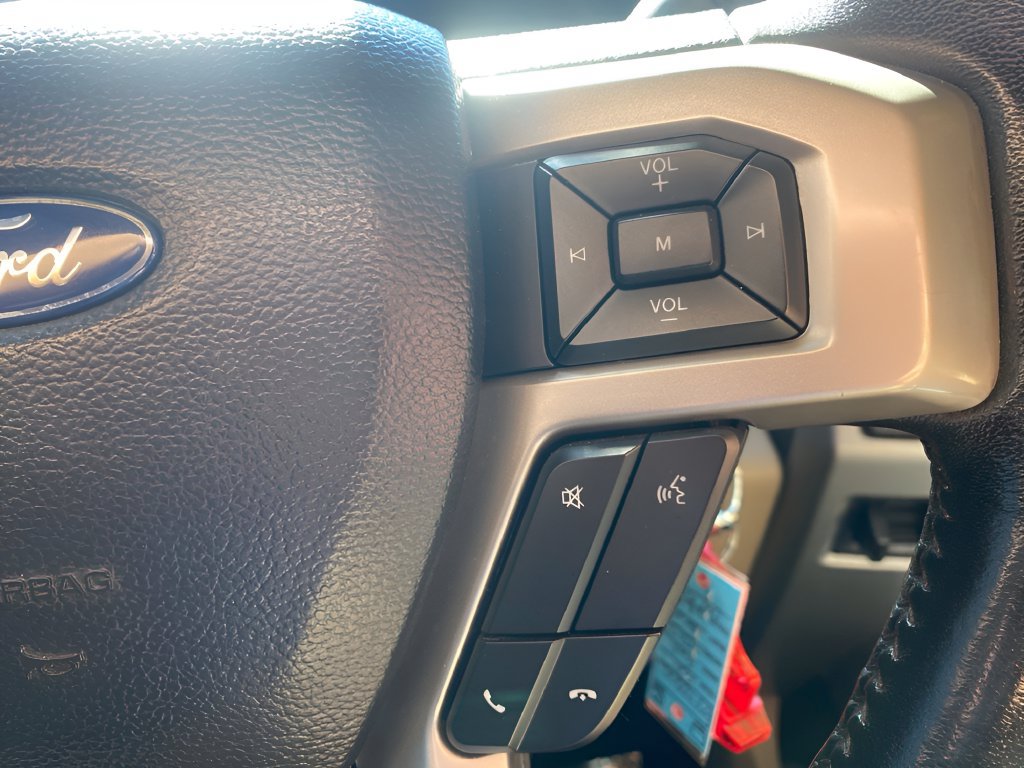 Used 2021 Ford F250 Lariat w/ Lariat Value Package AWD/4WD image 18