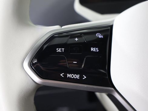 Used 2021 Volkswagen ID.4 1st Edition w/ ID.4 Protection Package image 45