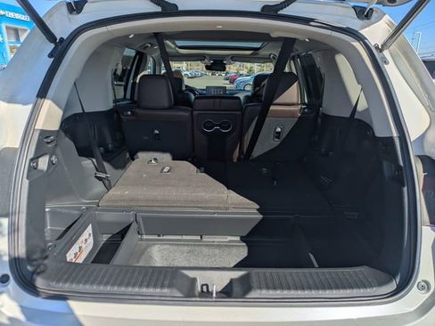 Used 2024 Honda Pilot Elite image 14