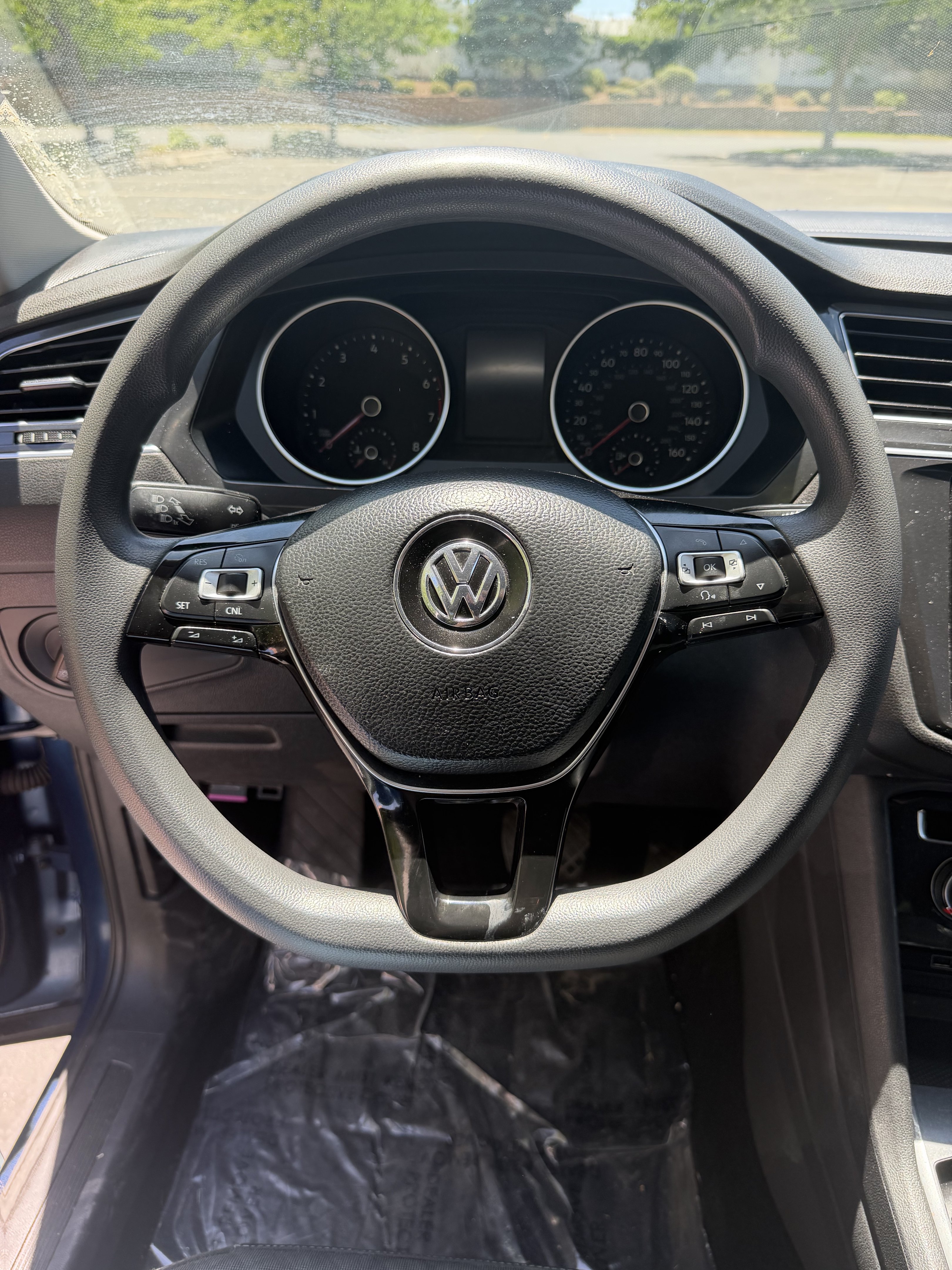 Used 2018 Volkswagen Tiguan S AWD/4WD image 15