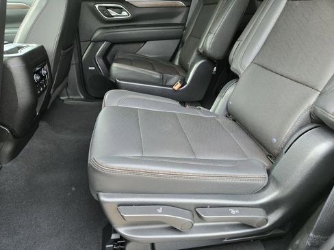 Used 2023 Chevrolet Tahoe High Country w/ Advanced Technology Package image 12