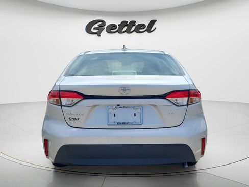 Used 2025 Toyota Corolla LE FWD image 6