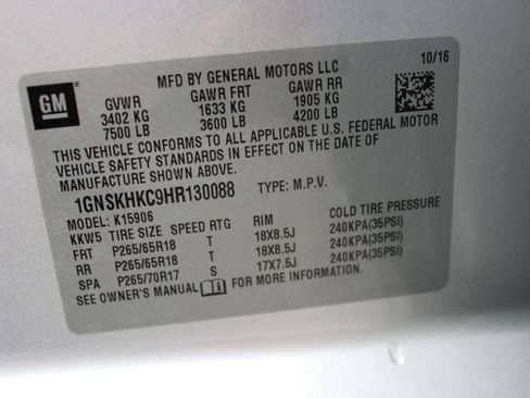 Used 2017 Chevrolet Suburban LT AWD/4WD image 35