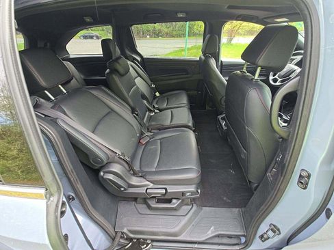 Certified 2023 Honda Odyssey Sport image 13