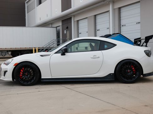 Used 2018 Subaru BRZ tS image 8