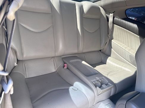Used 2011 INFINITI G37 x Coupe w/ Premium Pkg image 15