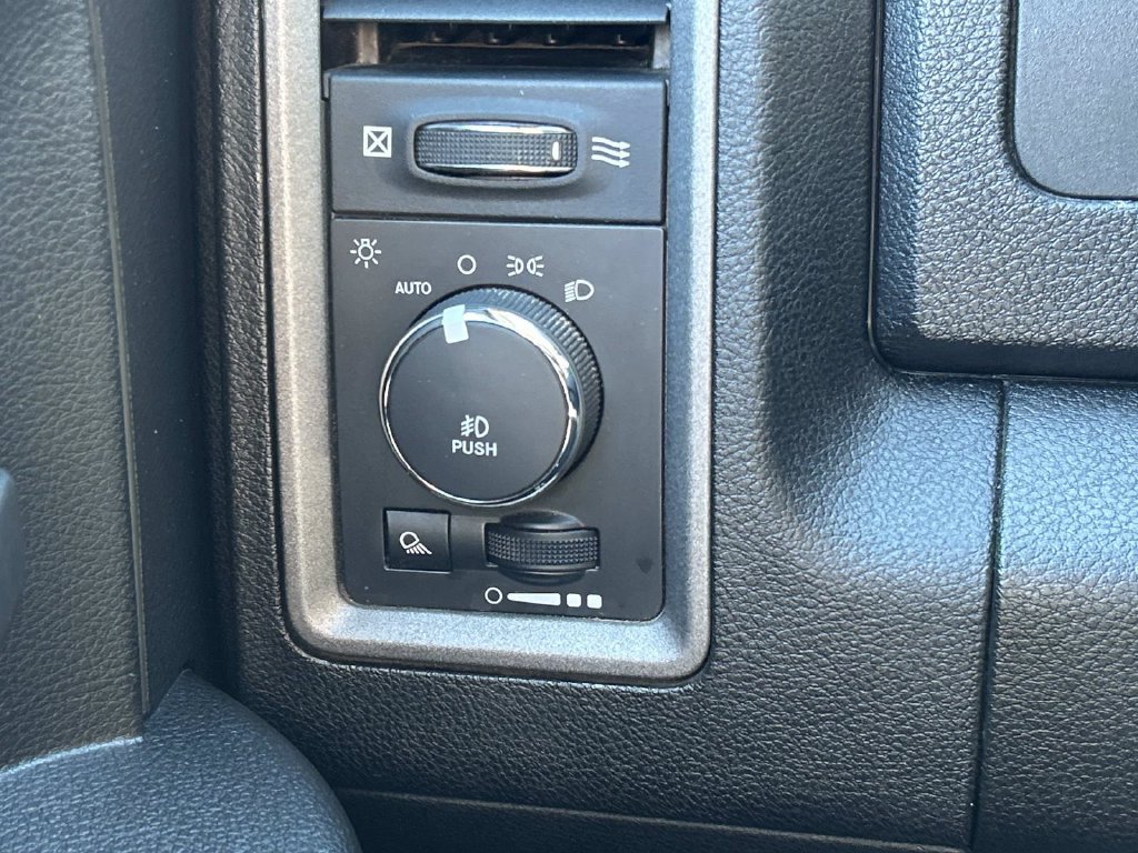 Used 2022 RAM 1500 Tradesman w/ Tradesman SXT Package RWD image 26