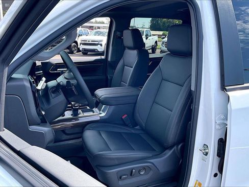 New 2026 Chevrolet Silverado 1500 RST w/ RST All Star Premium Package AWD/4WD image 9