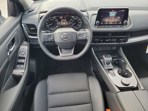 New 2026 Nissan Rogue Dark Armor AWD/4WD image 18