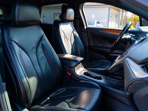 Used 2018 Lincoln MKC Reserve image 20