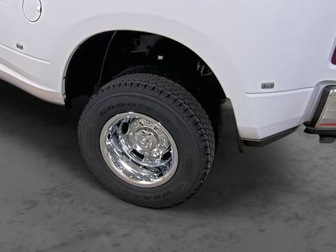 New 2026 RAM 3500 Tradesman image 9