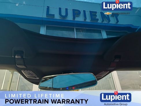 Used 2017 Chevrolet Corvette Stingray Coupe w/ LPO, Stingray Logo Package image 17