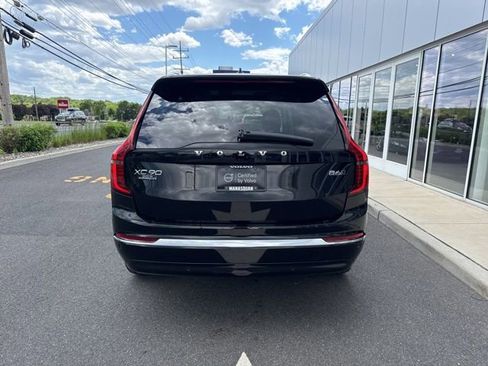 Certified 2025 Volvo XC90 B6 Plus AWD/4WD image 4