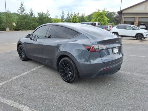 Used 2023 Tesla Model Y Long Range AWD/4WD image 7