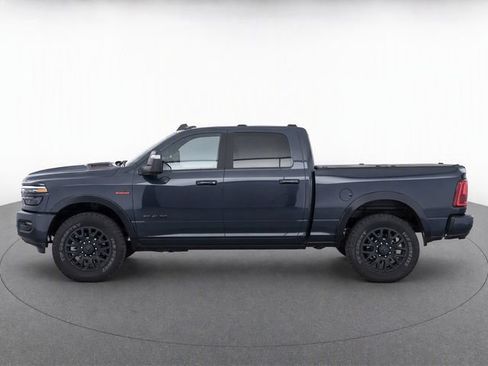 Used 2025 RAM 2500 Limited AWD/4WD image 6