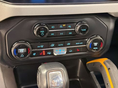 Used 2023 Ford Bronco Badlands AWD/4WD image 18