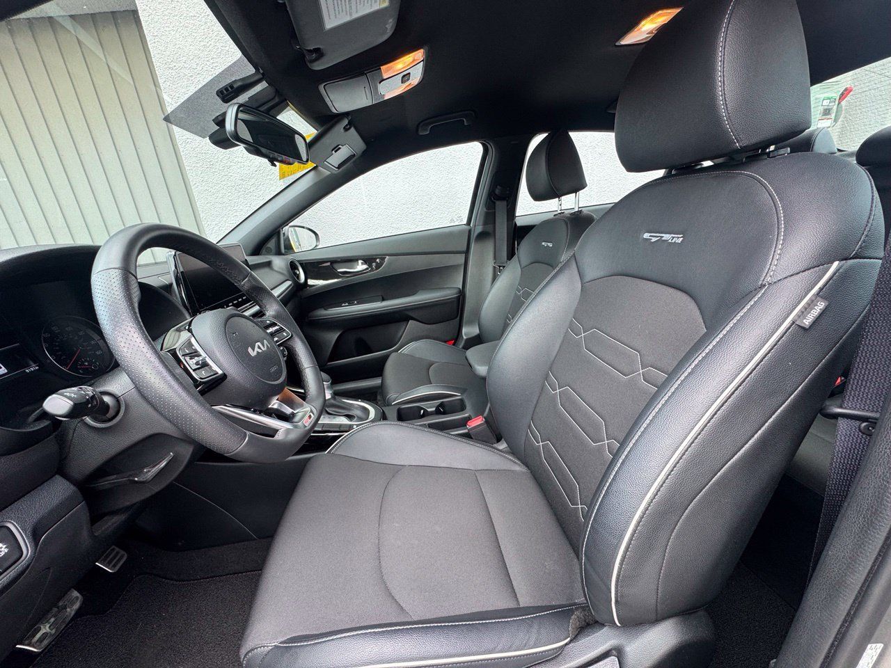 Used 2024 Kia Forte GT-Line FWD image 6