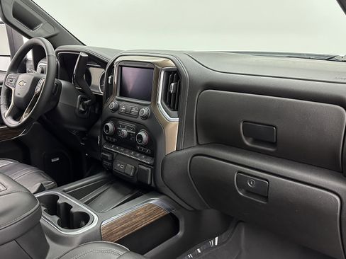 Used 2022 Chevrolet Silverado 3500 High Country image 37