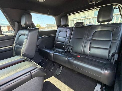 Used 2020 Lincoln Navigator Reserve AWD/4WD image 46