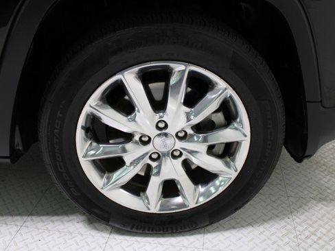 Used 2014 Jeep Cherokee Limited image 32