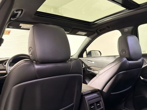 Used 2023 Cadillac XT4 Sport FWD image 32