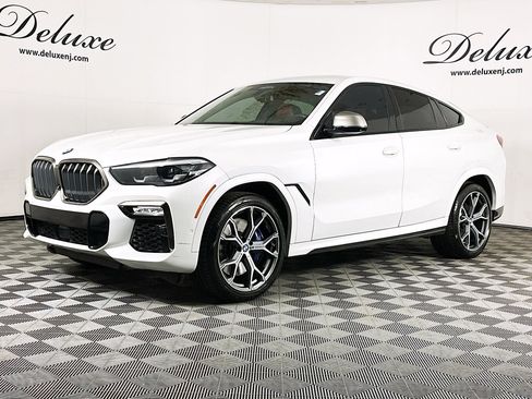 Used 2021 BMW X6 M50i AWD/4WD image 3
