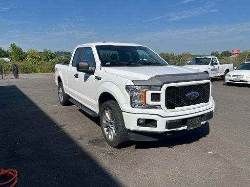 Used 2018 Ford F150 XL w/ Equipment Group 101A Mid AWD/4WD image 3