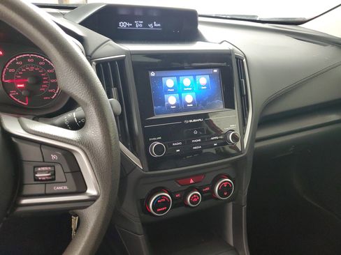 Used 2021 Subaru Crosstrek 2.0i image 16