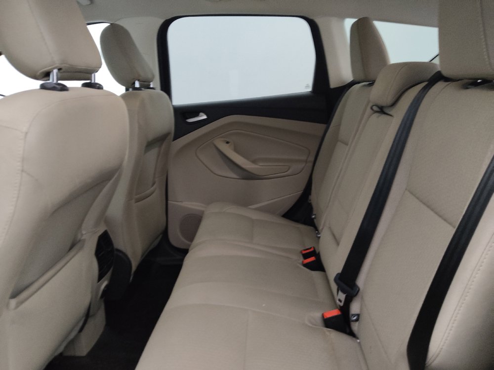 Used 2019 Ford Escape SE FWD image 18