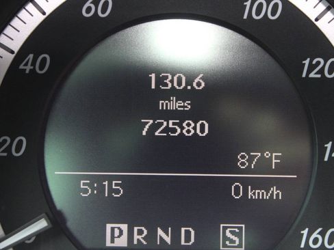 Used 2009 Mercedes-Benz C 300 4MATIC Sedan image 9