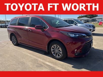 Used 2025 Toyota Sienna XLE