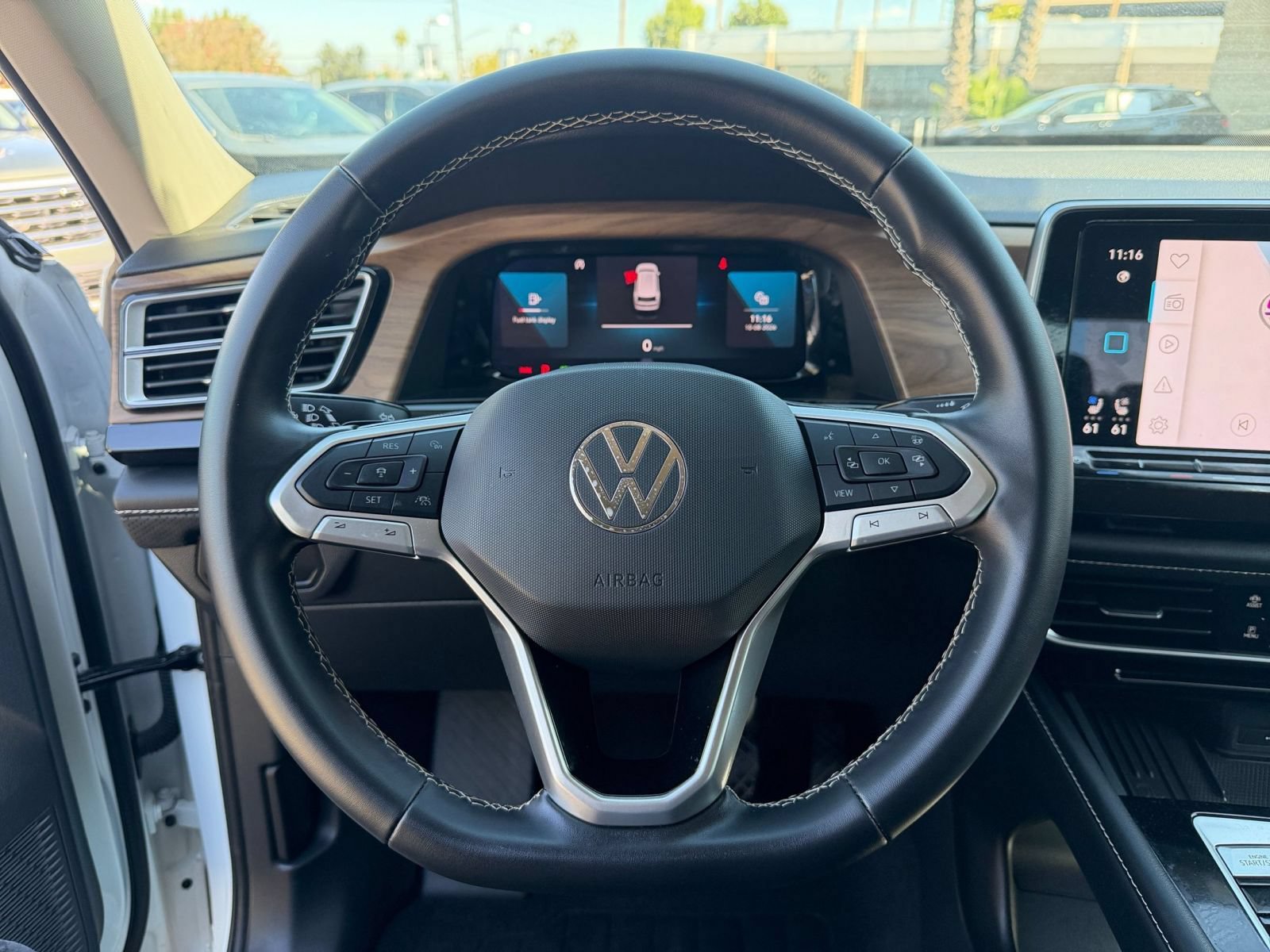 Used 2026 Volkswagen Atlas SE FWD image 29