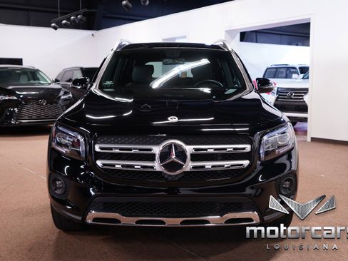 Used 2022 Mercedes-Benz GLB 250 w/ Premium Package image 2