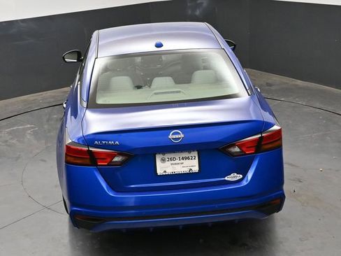 Used 2025 Nissan Altima 2.5 SV FWD image 23