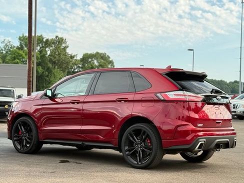 Used 2019 Ford Edge ST w/ Equipment Group 401A AWD/4WD image 43